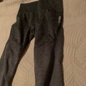 Like new! Amazing fit gym shark tights/leggings